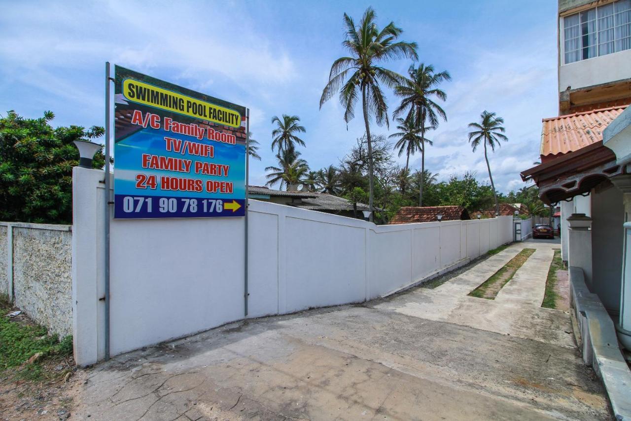 Hotel By The C Uswetakeiyawa Luaran gambar
