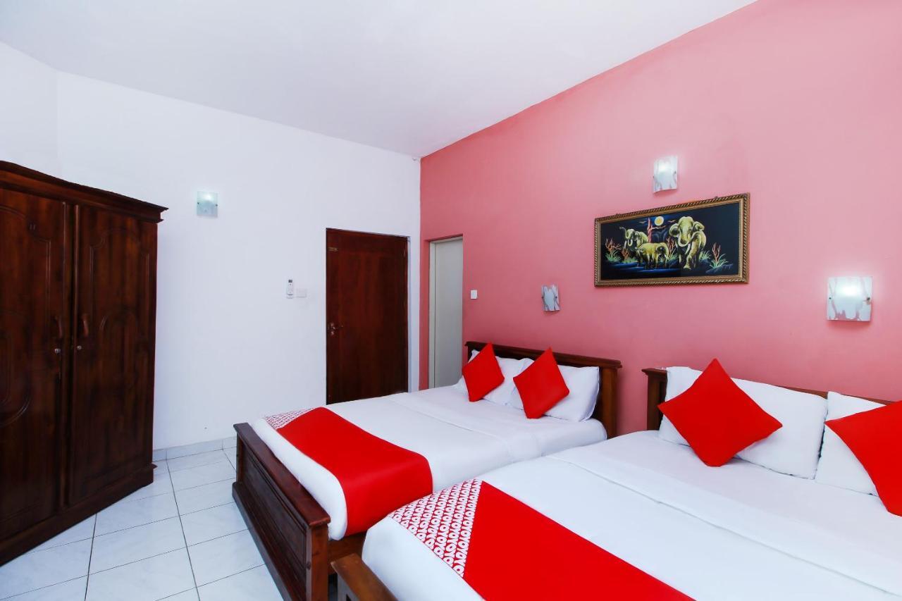 Hotel By The C Uswetakeiyawa Luaran gambar